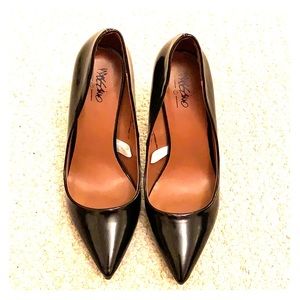 Black Pumps by Mossimo